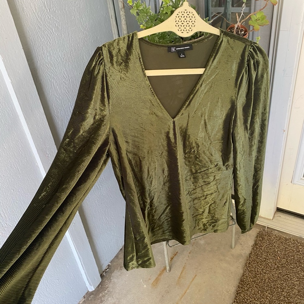 Green textured velvet INC long sleeve blouse
